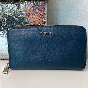 Furla Long Zip-Around Wallet‎ in Blu Jay